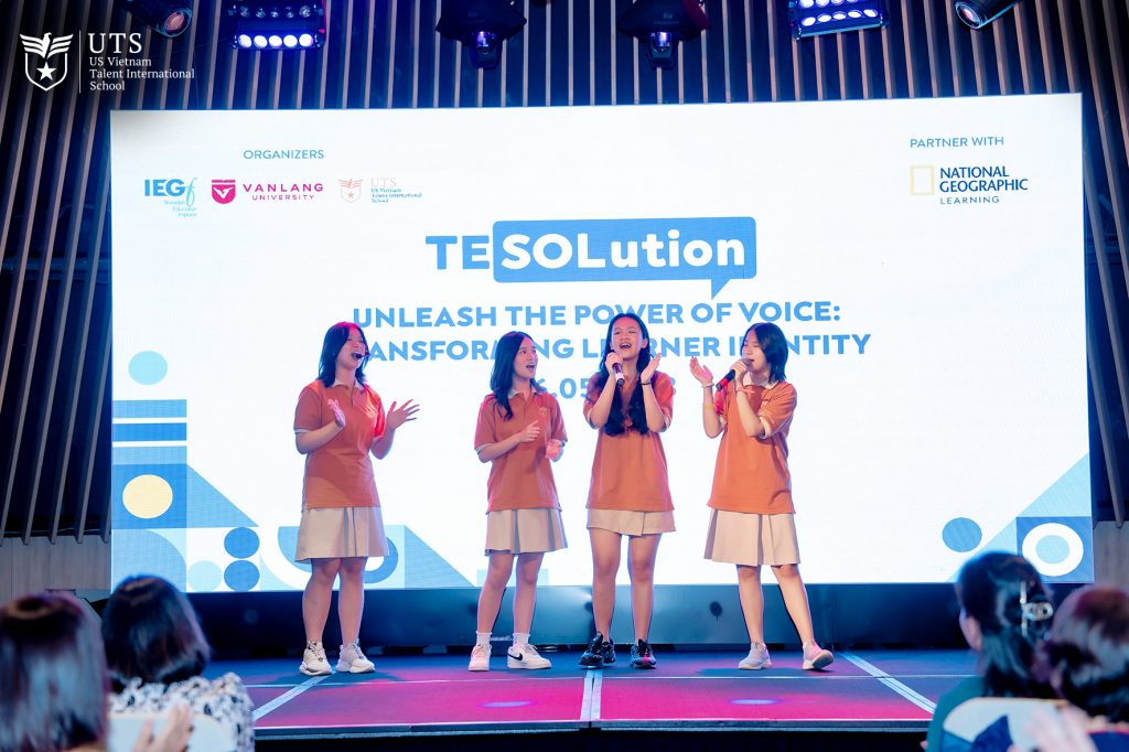 TESOLution UTS 04